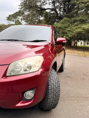 Toyota RAV4 2011 Red