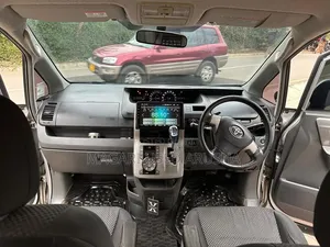 Toyota Noah 2008 Silver