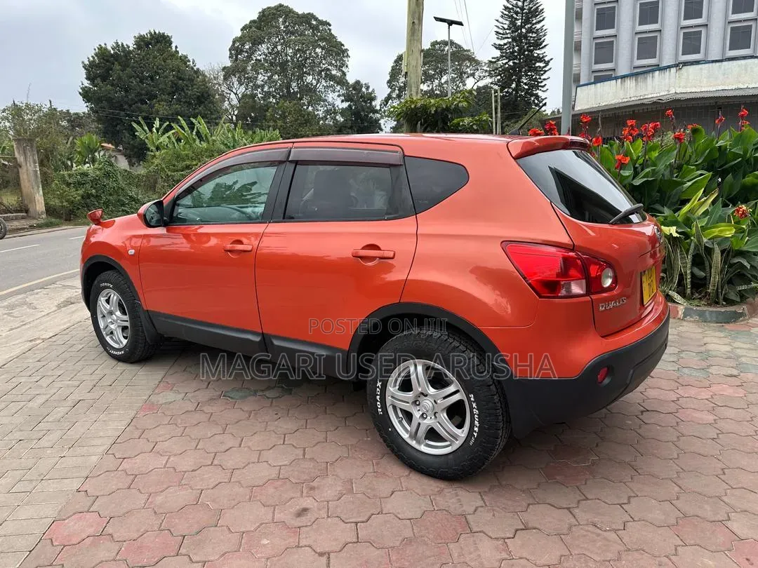 Nissan Dualis 2009 Orange