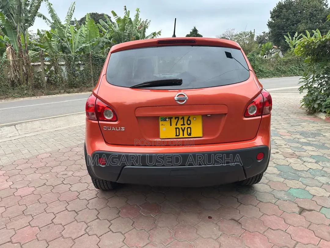 Nissan Dualis 2009 Orange