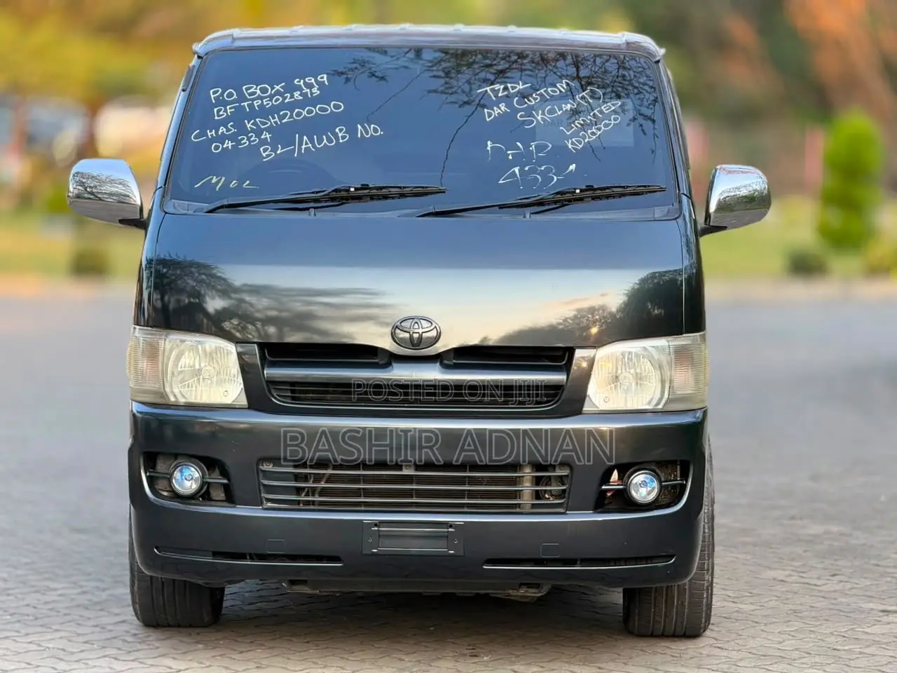Toyota HiAce 2005 Grey
