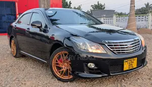 Toyota Crown 2009 Black