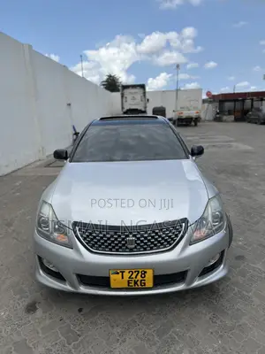 Toyota Crown 2008 White
