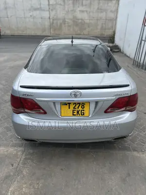Toyota Crown 2008 White