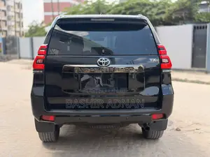 Toyota Land Cruiser Prado 2.7 2022 Matt Black