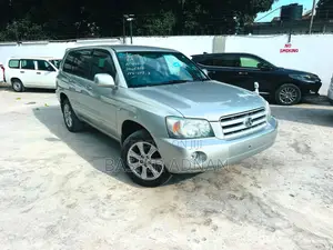 Toyota Kluger 2003 Silver