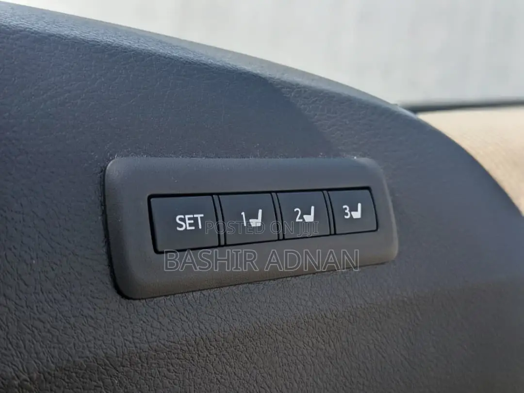 Toyota Alphard 2.4 Petrol FWD 2009 Black