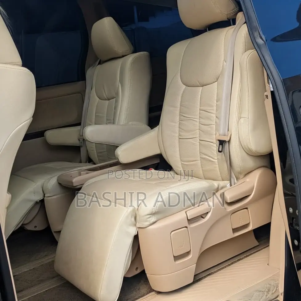 Toyota Alphard 2.4 Petrol FWD 2009 Black