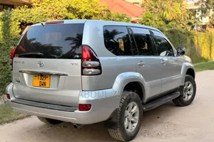 Toyota Land Cruiser Prado 2005 Silver