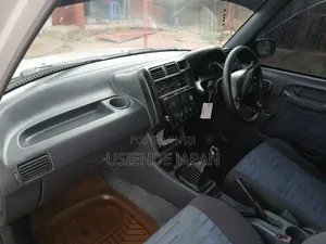 Toyota RAV4 1999 White