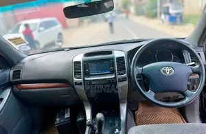 Toyota Land Cruiser Prado 2006 Black