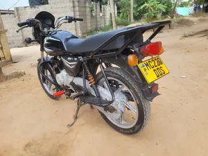 Bajaj Boxer 125 2026 Black