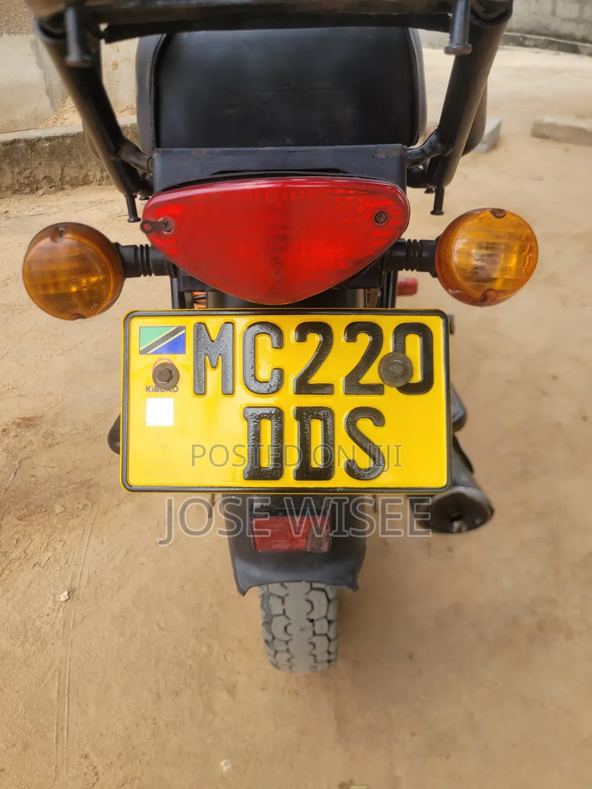 Bajaj Boxer 125 2026 Black
