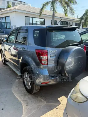 Toyota Rush 1.5 AWD 2006 Blue