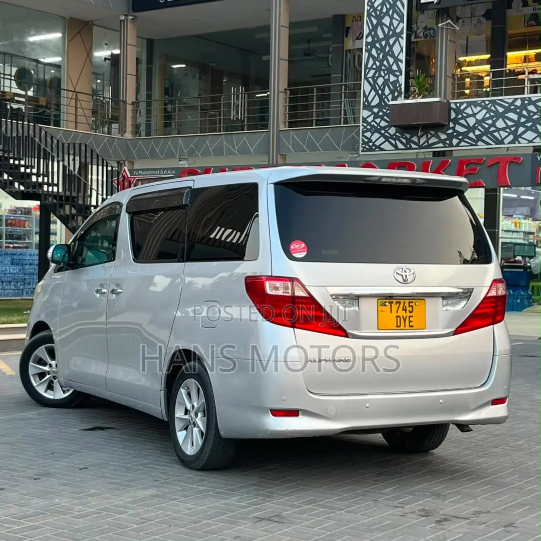 Toyota Alphard 2009 Silver