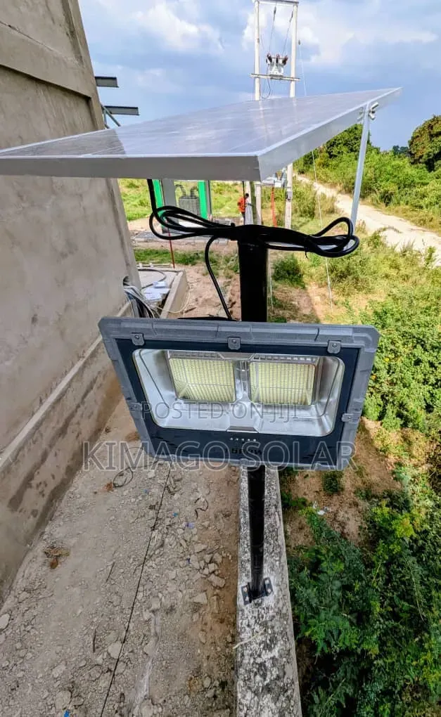 Professional Solar Flood Light for Commercial Use 1500w