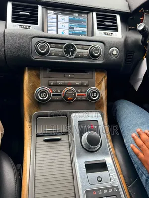 Land Rover Range Rover Sport 2012 Black