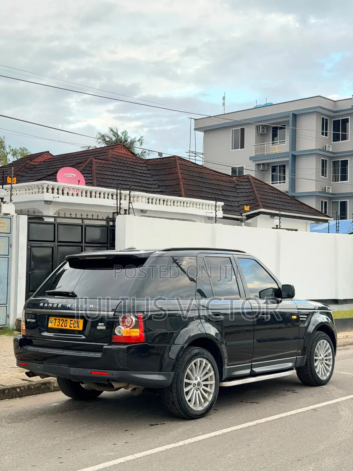 Land Rover Range Rover Sport 2012 Black