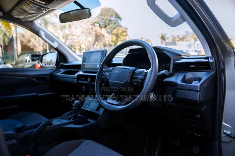 New Toyota Hilux SR (Diesel) 2026 Brown