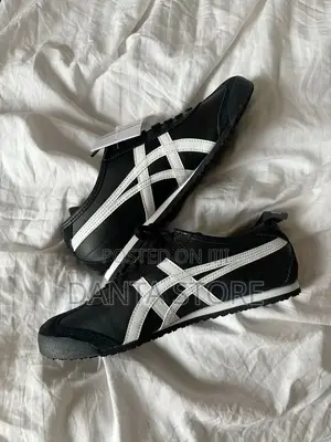 Onitsuka Tiger Mexico 66 Sneaker