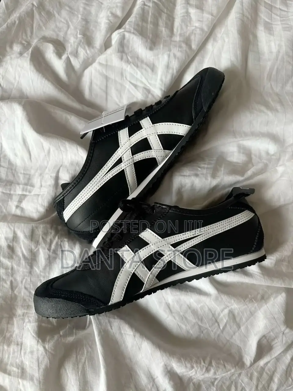 Onitsuka Tiger Mexico 66 Sneaker