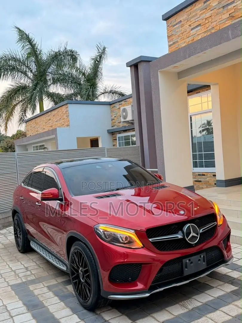 Mercedes-Benz GLE-Class 2018 Red