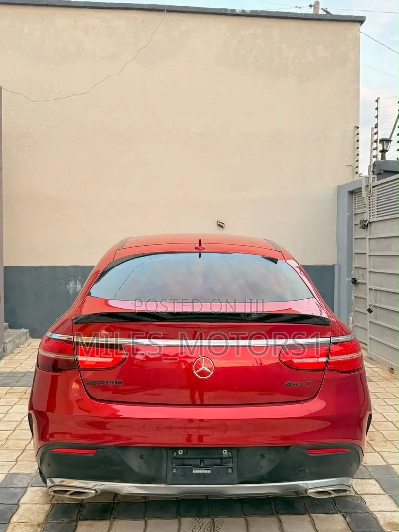 Mercedes-Benz GLE-Class 2018 Red