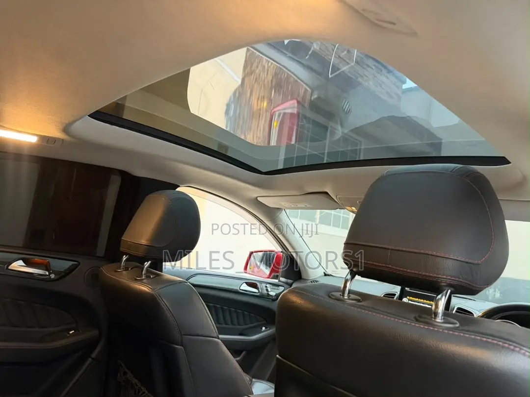 Mercedes-Benz GLE-Class 2018 Red