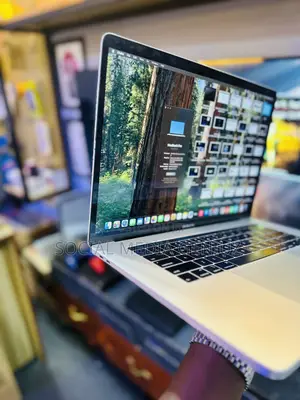 Laptop Apple MacBook Pro 2018 16GB Intel Core i7 SSD 512GB