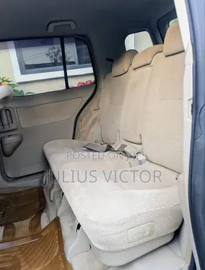 Toyota Raum 2005 Gray