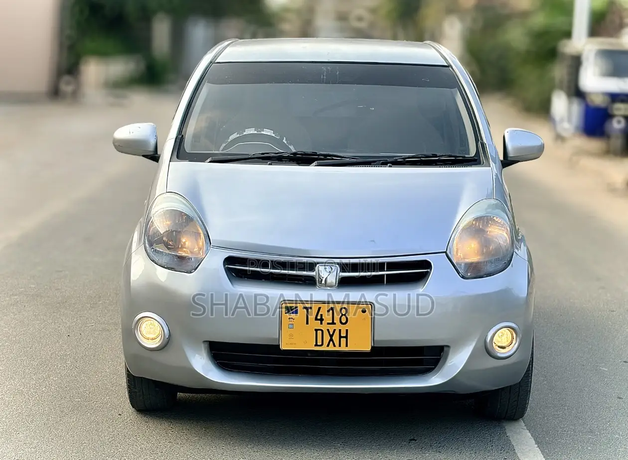Toyota Passo 1.0 AWD 2011 Silver