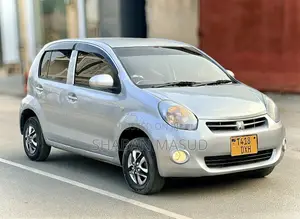 Toyota Passo 1.0 AWD 2011 Silver