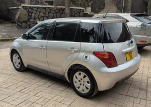 Toyota IST 2006 Silver