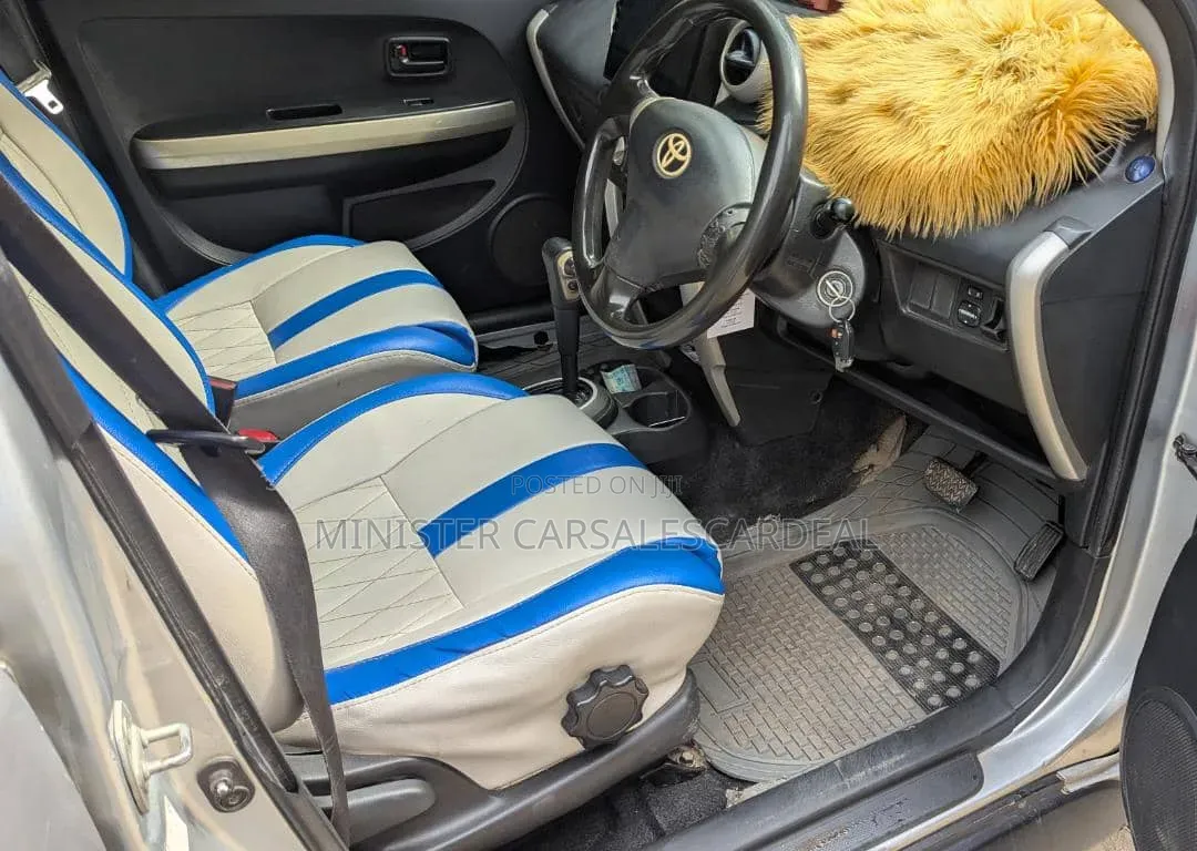 Toyota IST 2006 Silver