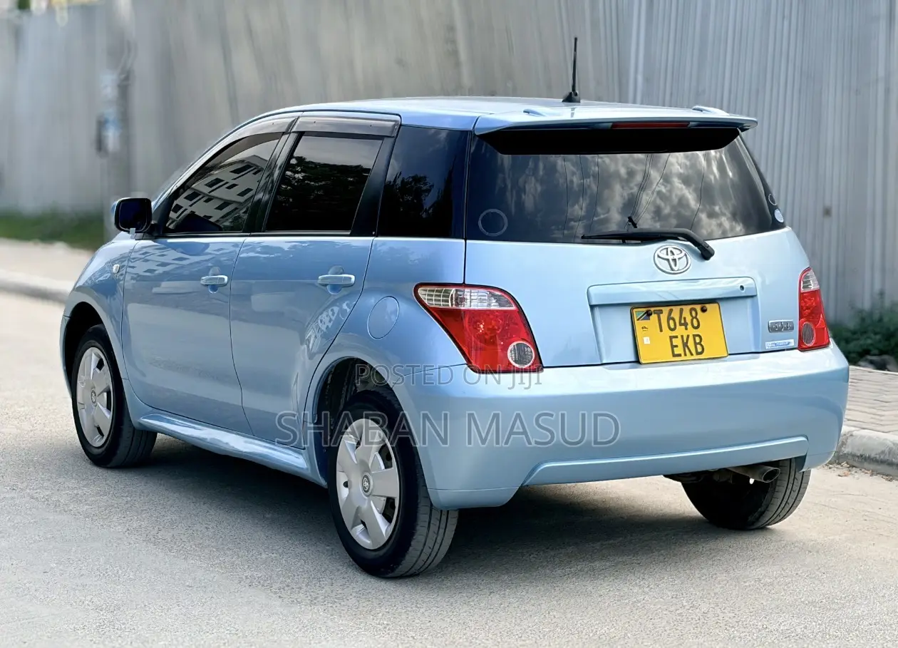Toyota IST 2007 Blue