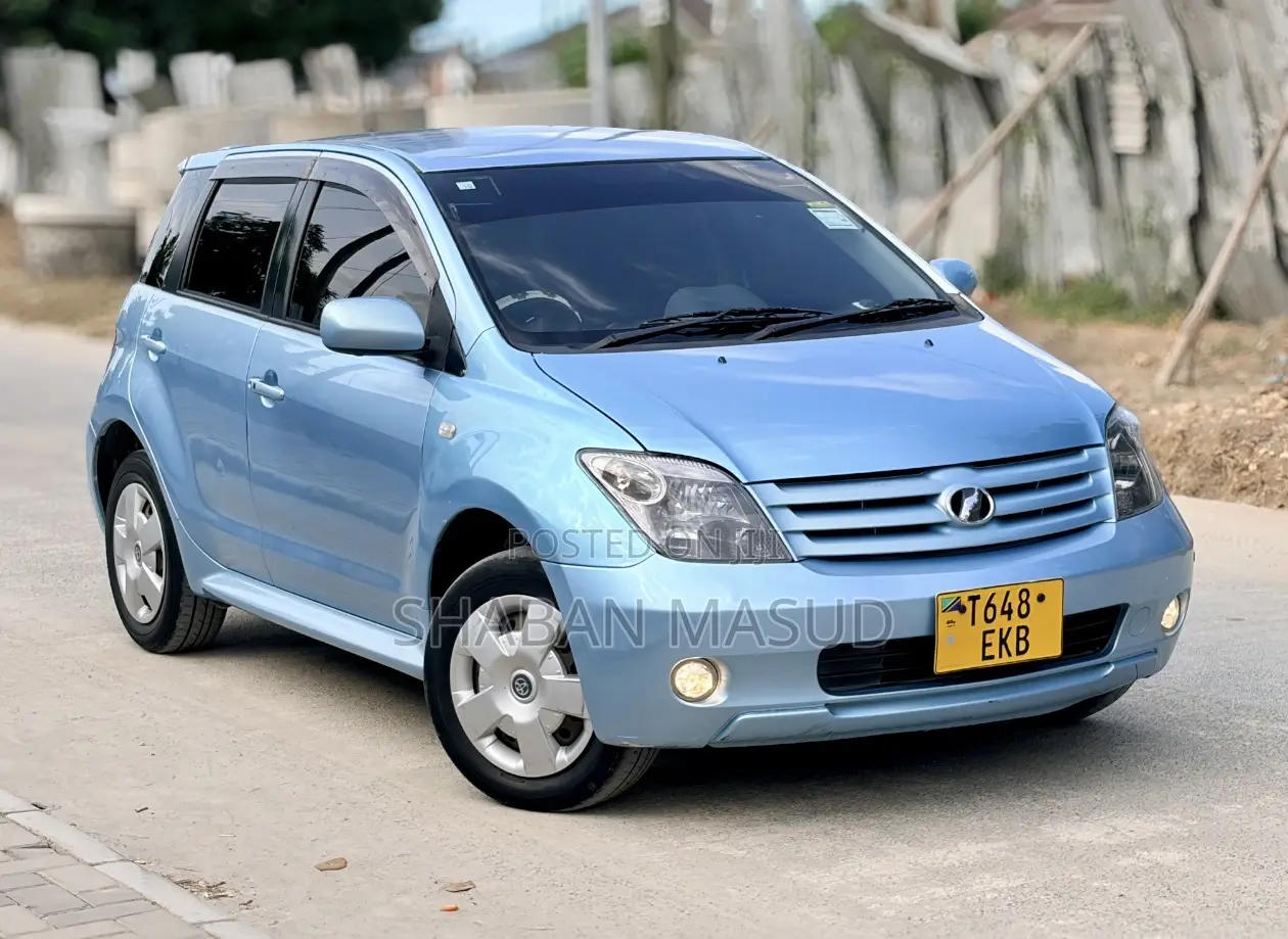 Toyota IST 2007 Blue