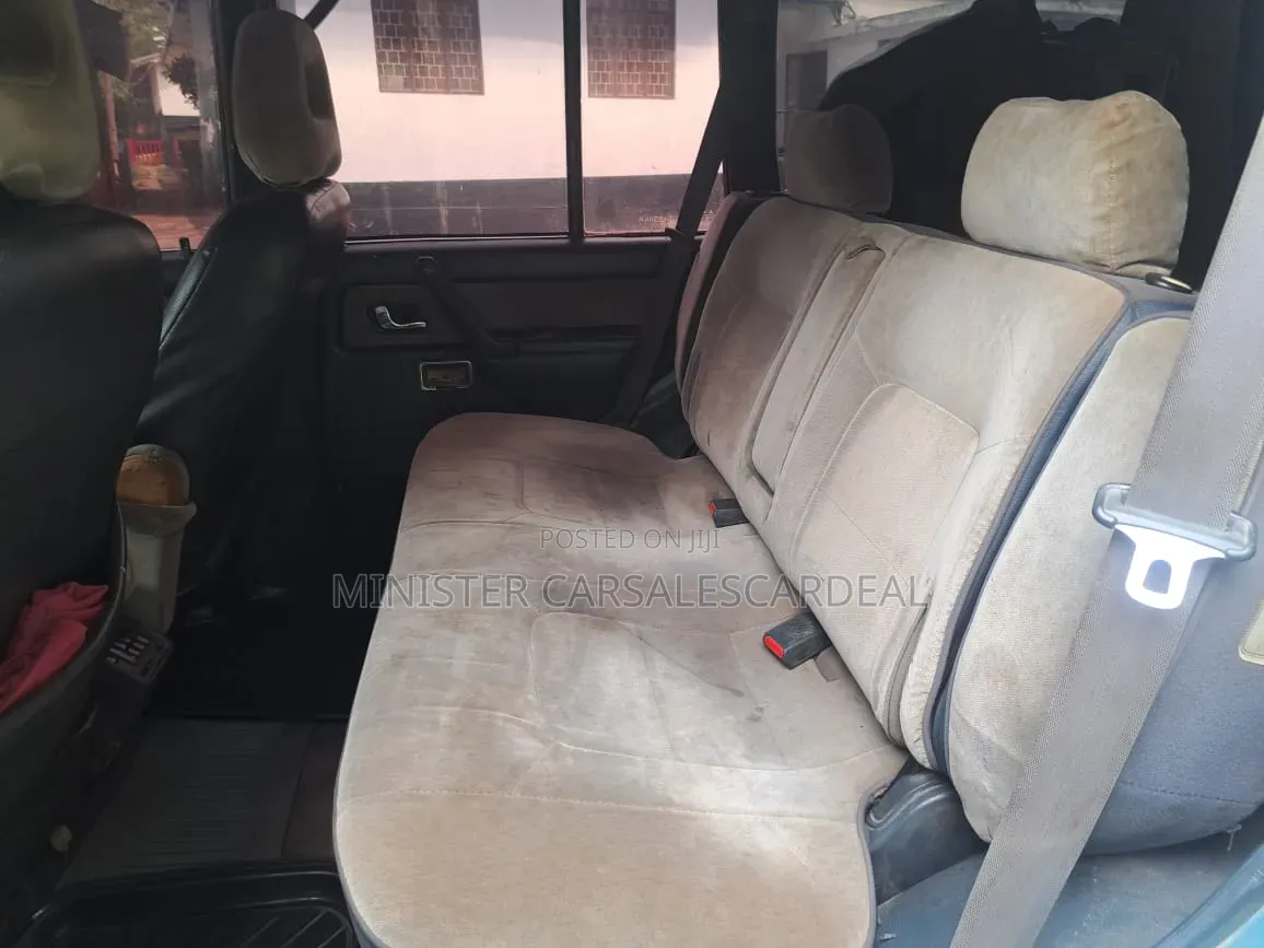 Mitsubishi Pajero 2004 Blue