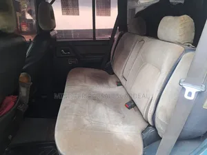 Mitsubishi Pajero 2004 Blue