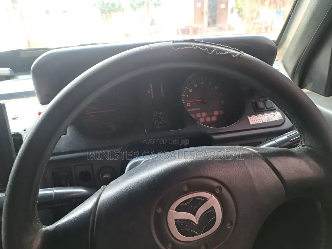 Mitsubishi Pajero 2004 Blue