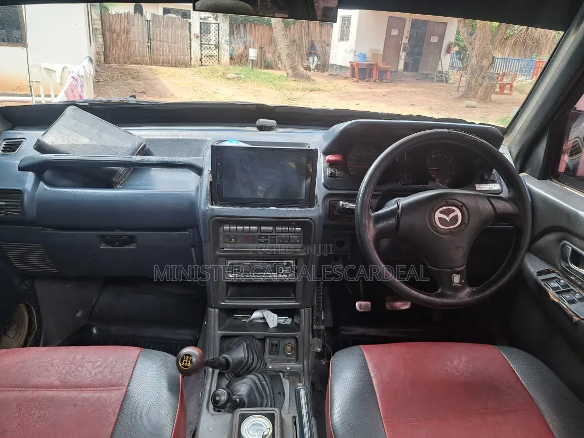 Mitsubishi Pajero 2004 Blue