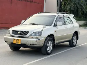 Toyota Harrier 2.2 16V 2003 Beige
