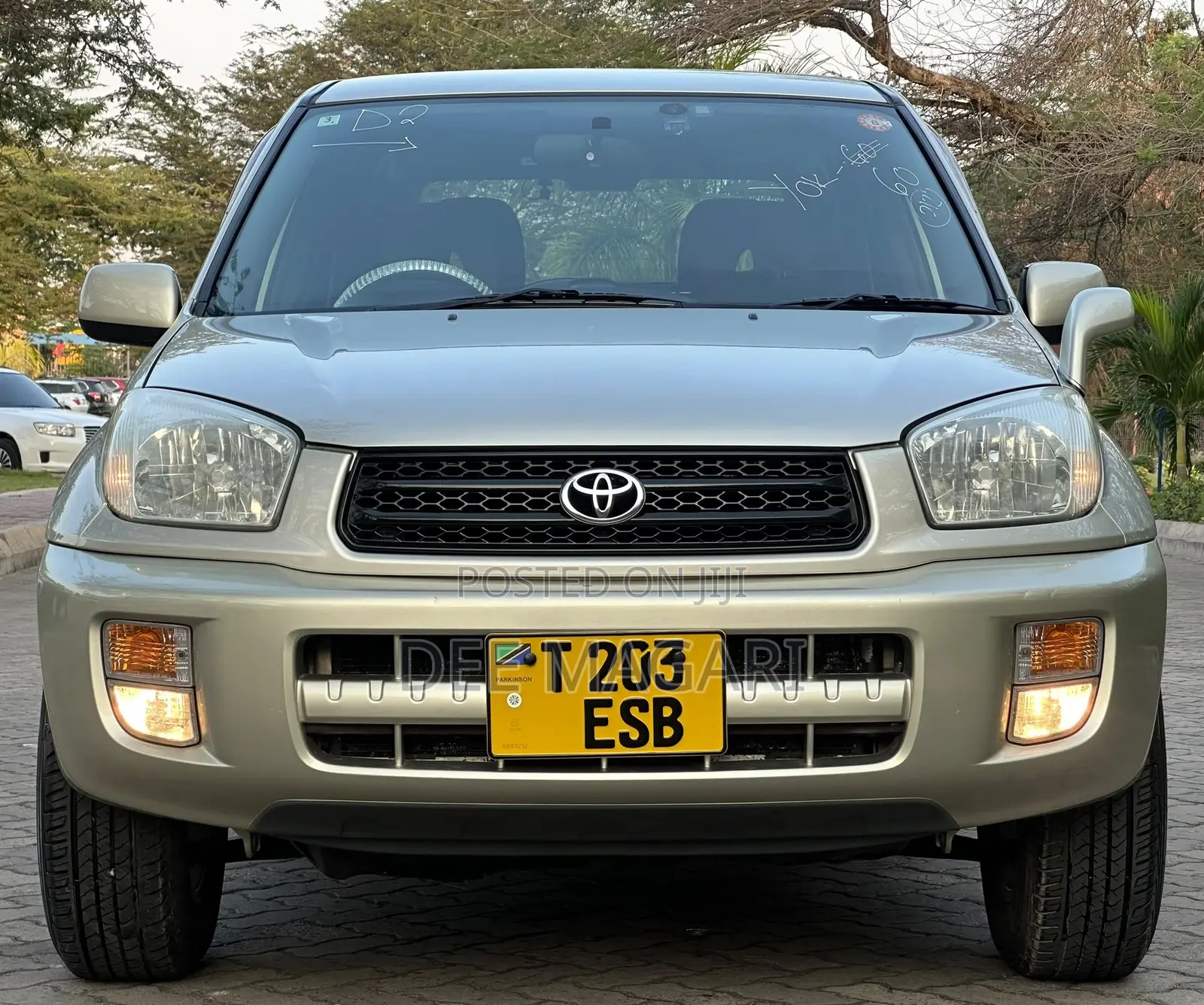 Toyota RAV4 Automatic 2003 Beige