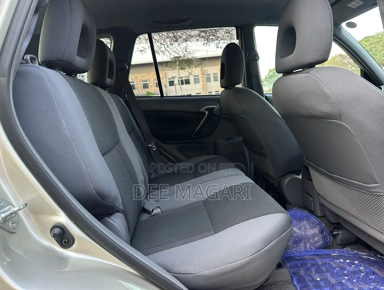 Toyota RAV4 Automatic 2003 Beige