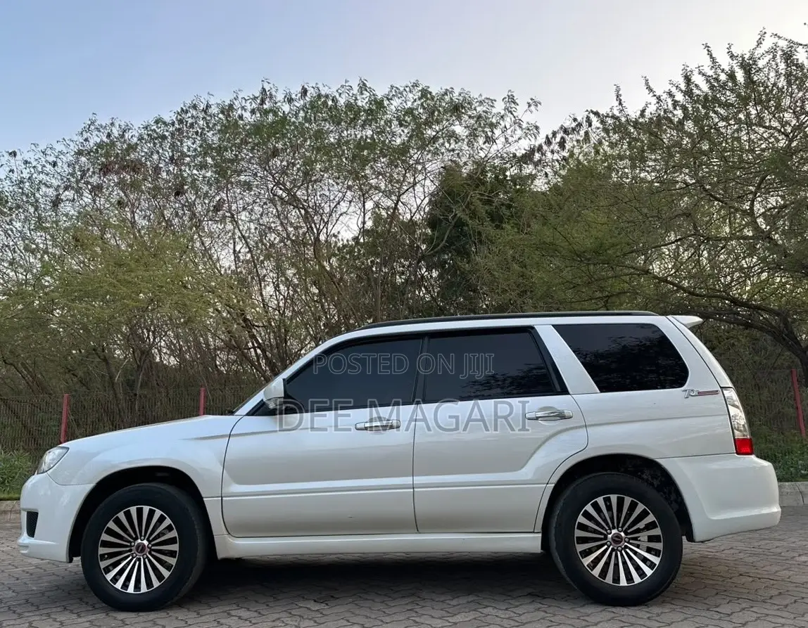 Subaru Forester 2006 White