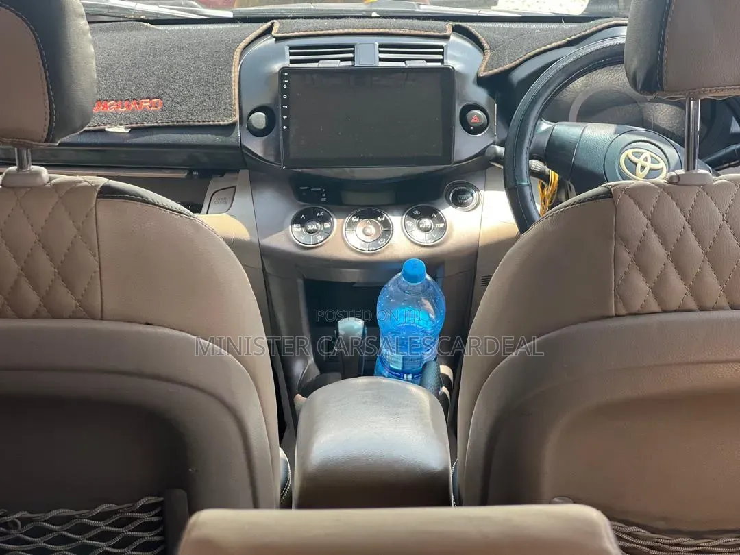 Toyota Vanguard 2009 White