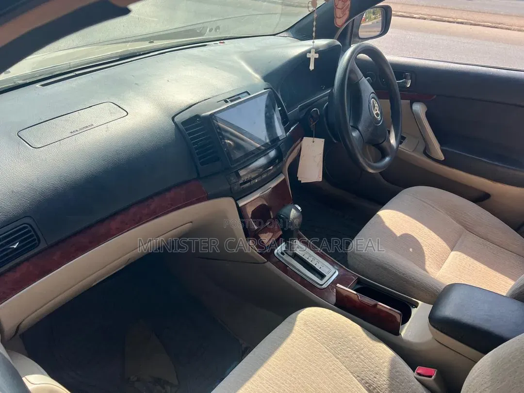 Toyota Vanguard 2009 White