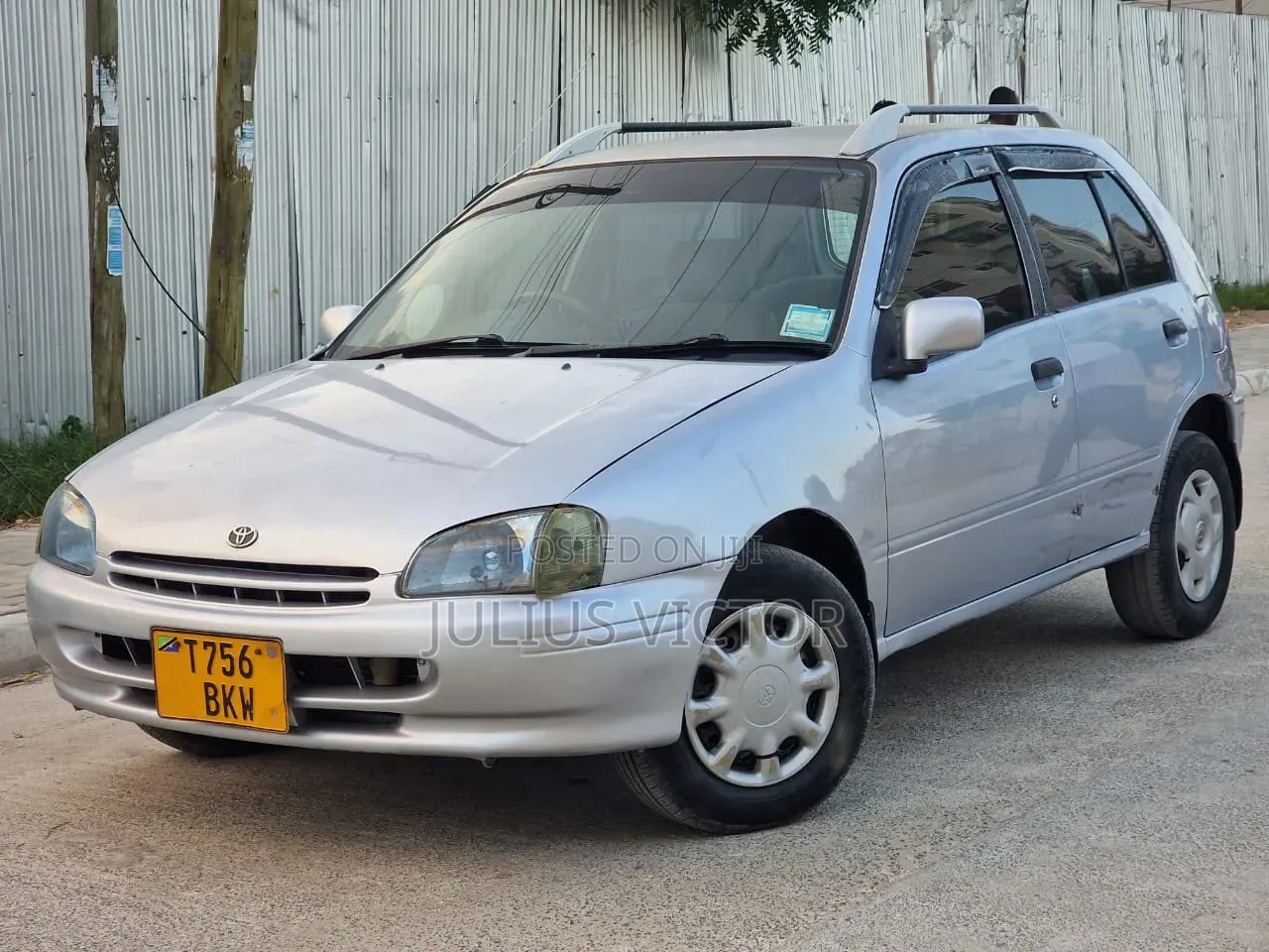Toyota Starlet 1999 Gray