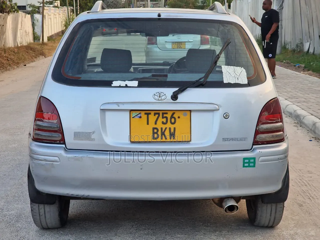 Toyota Starlet 1999 Gray