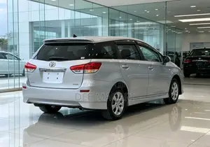 Toyota Wish 2011 Silver