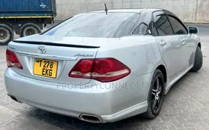 Toyota Crown 2009 Silver